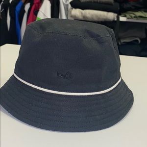 Dolce & Gabbana bucket for toddler